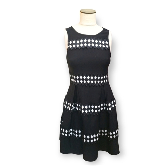 Jun & Ivy black & white fit and flare dress Size Medium - Picture 15 of 15